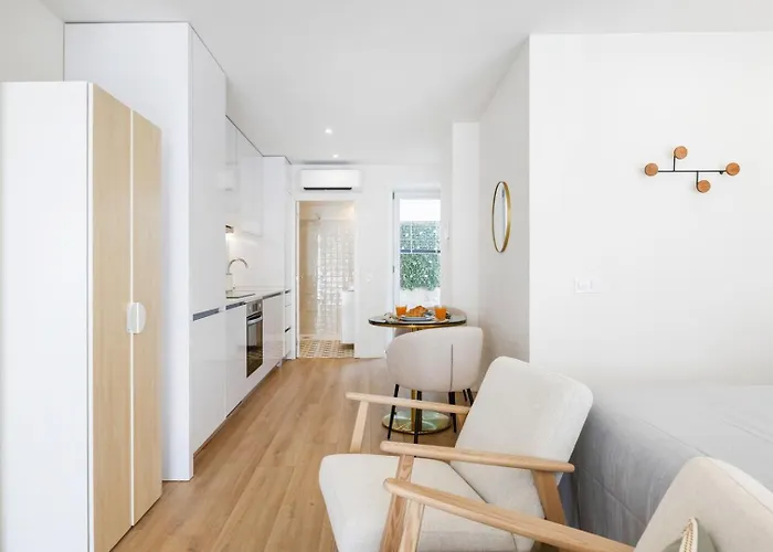 Glow | 111 Collection * بورتو