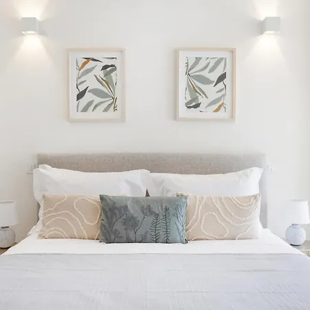 Apartment Glow I 111 Collection