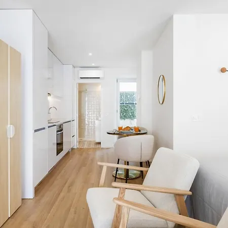 Glow I 111 Collection Apartment