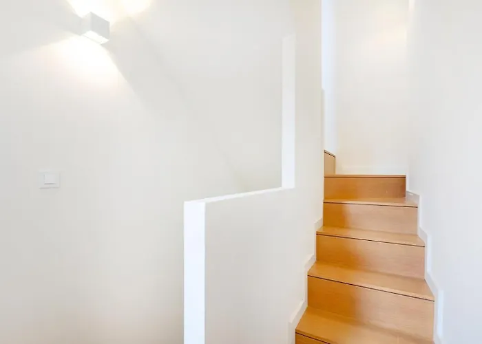 Glow | 111 Collection Apartment *