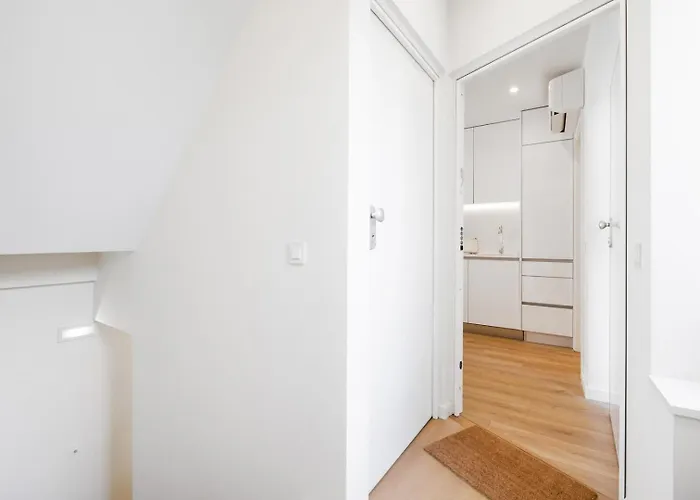 Glow | 111 Collection Apartment