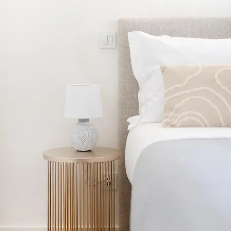 Glow I 111 Collection Daire *